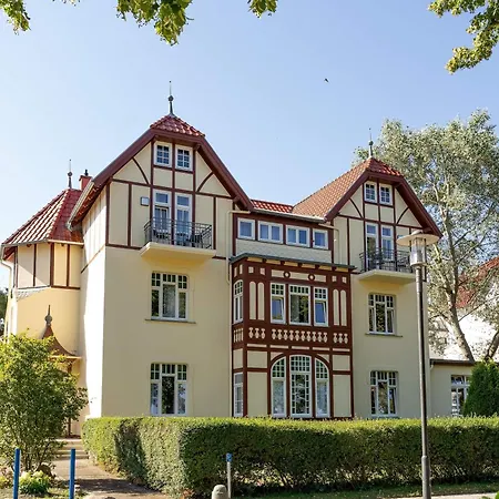 Hotel Am Haus 1 2