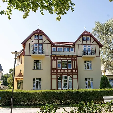 Hotel Am Haus 1 2 *